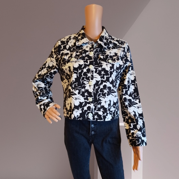 Petite by Michael Phillips Oversized Floral Print Crop Jacket Black/White - Picture 11 of 16